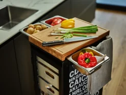 Bordbar Black Onecolor mit Serving Equipment  mobiler Barwagen