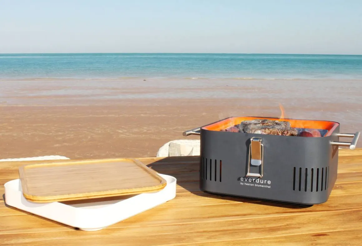 CUBE tragbarer Holzkohlegrill Stone Everdure