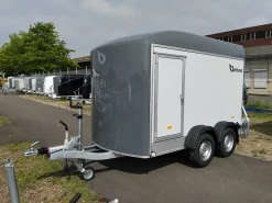 Debon C500 PKW-Kofferanhänger 2000 kg mit Seitentür