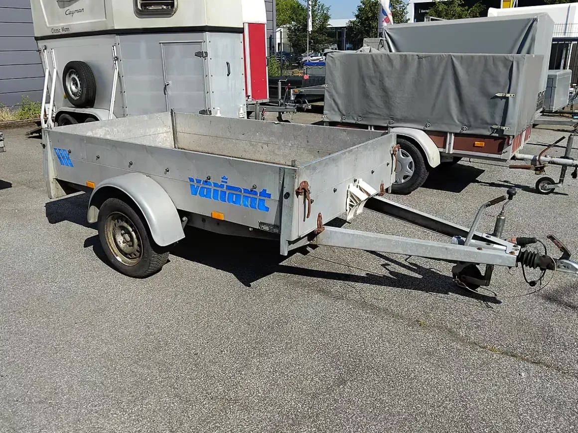 Defor Variant PKW Anhänger 1200 kg gebraucht für "Bastler"
