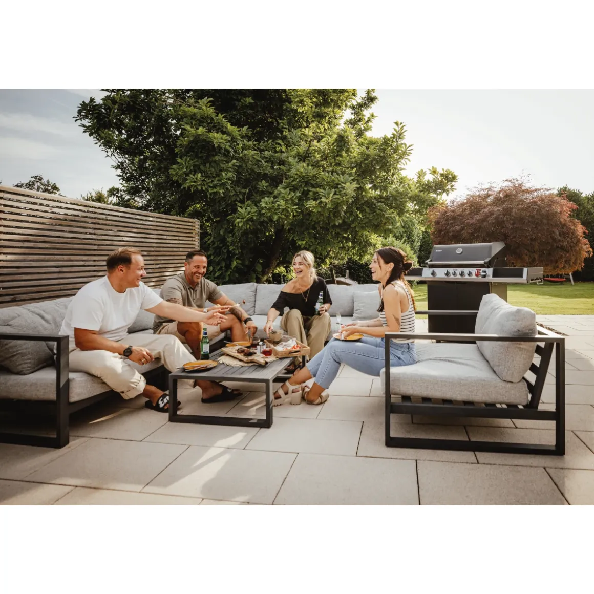 Enders Uniq 4 IK Cruster Gasgrill mit 4 Brennern und Head Range