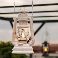 Feuerhand Baby Special 276 LED  - Sturmlaterne im Retro-Design mit Akku Soft Beige