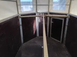 Gebrauchter Pferdeanhänger 2000 kg – Bastlerfahrzeug