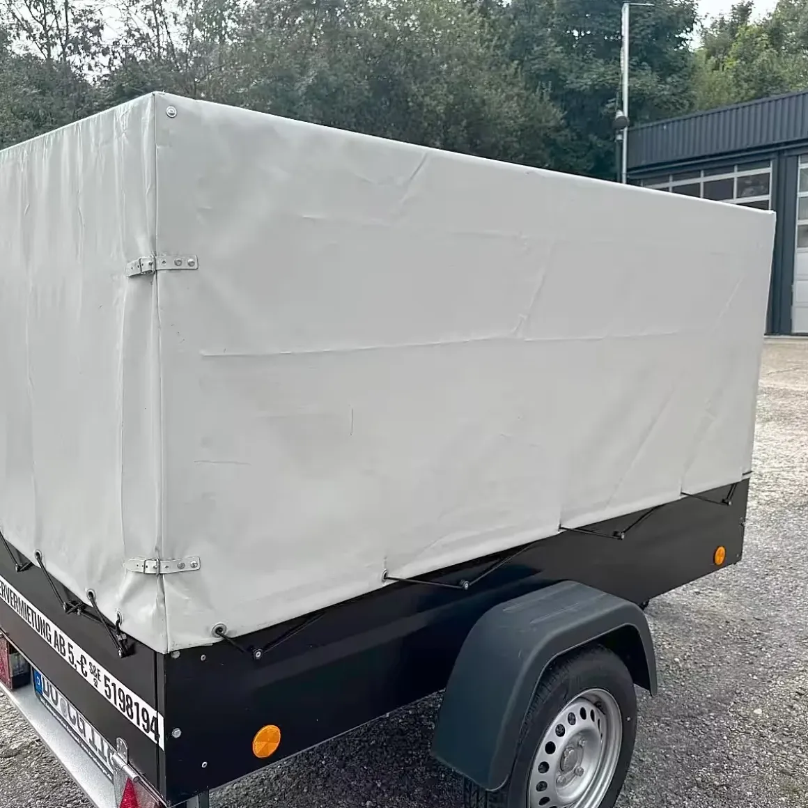 Gebrauchter TPV EU2 Black Edition Planenanhänger 750 kg, 1,15 m Ladehöhe