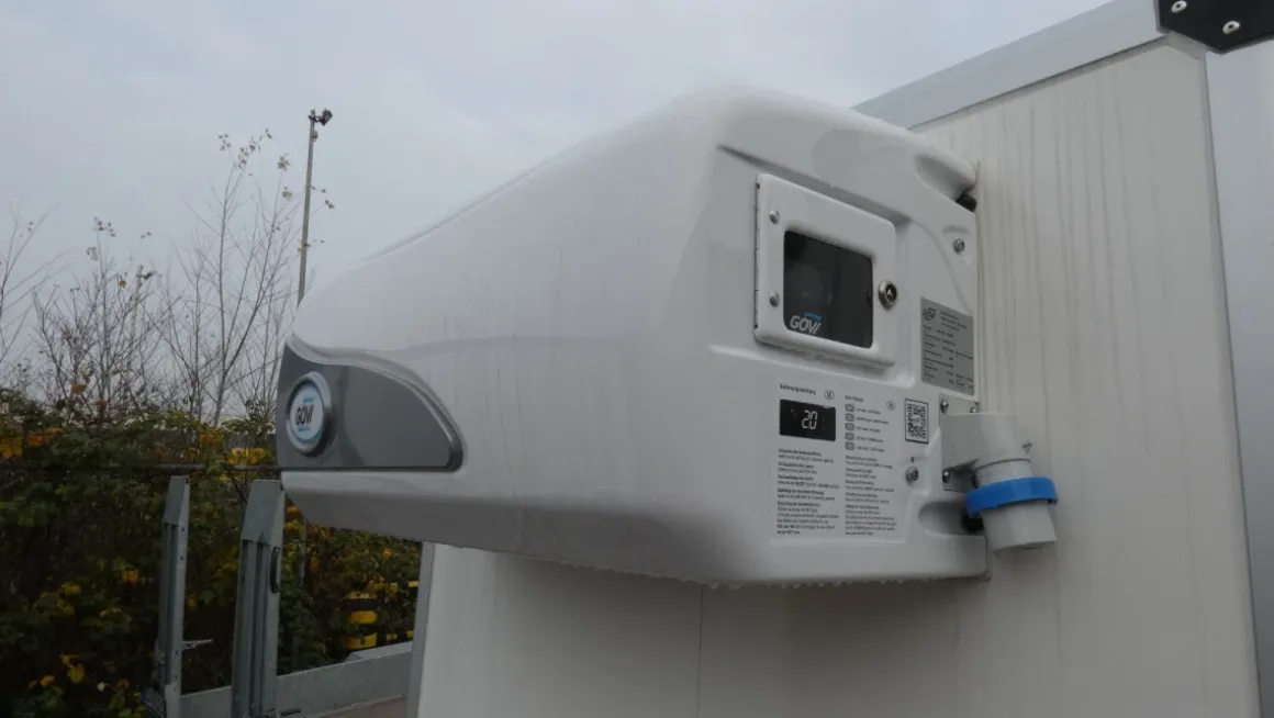 Humbaur HK132614-18 PF30 Kühlkofferranhänger