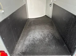 Humbaur Pferdeanhänger Single Alu 1600 kg mit Sattelkammer