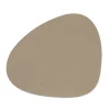 LIND DNA Tischset curve L Corduroy Clay Brown  37x44 cm recyceltes Leder