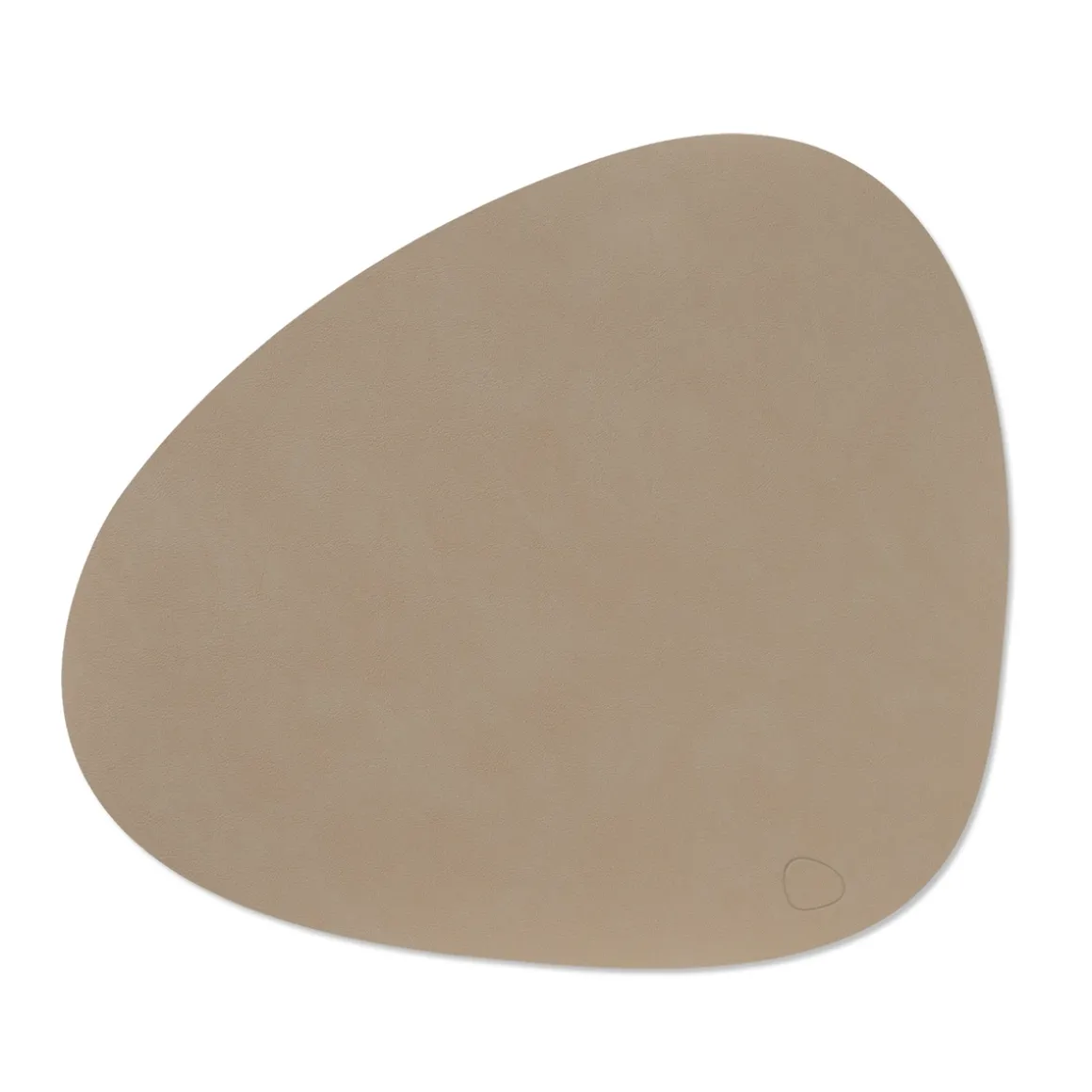 LIND DNA Tischset curve L Nupo Clay Brown 37x44 cm recyceltes Leder