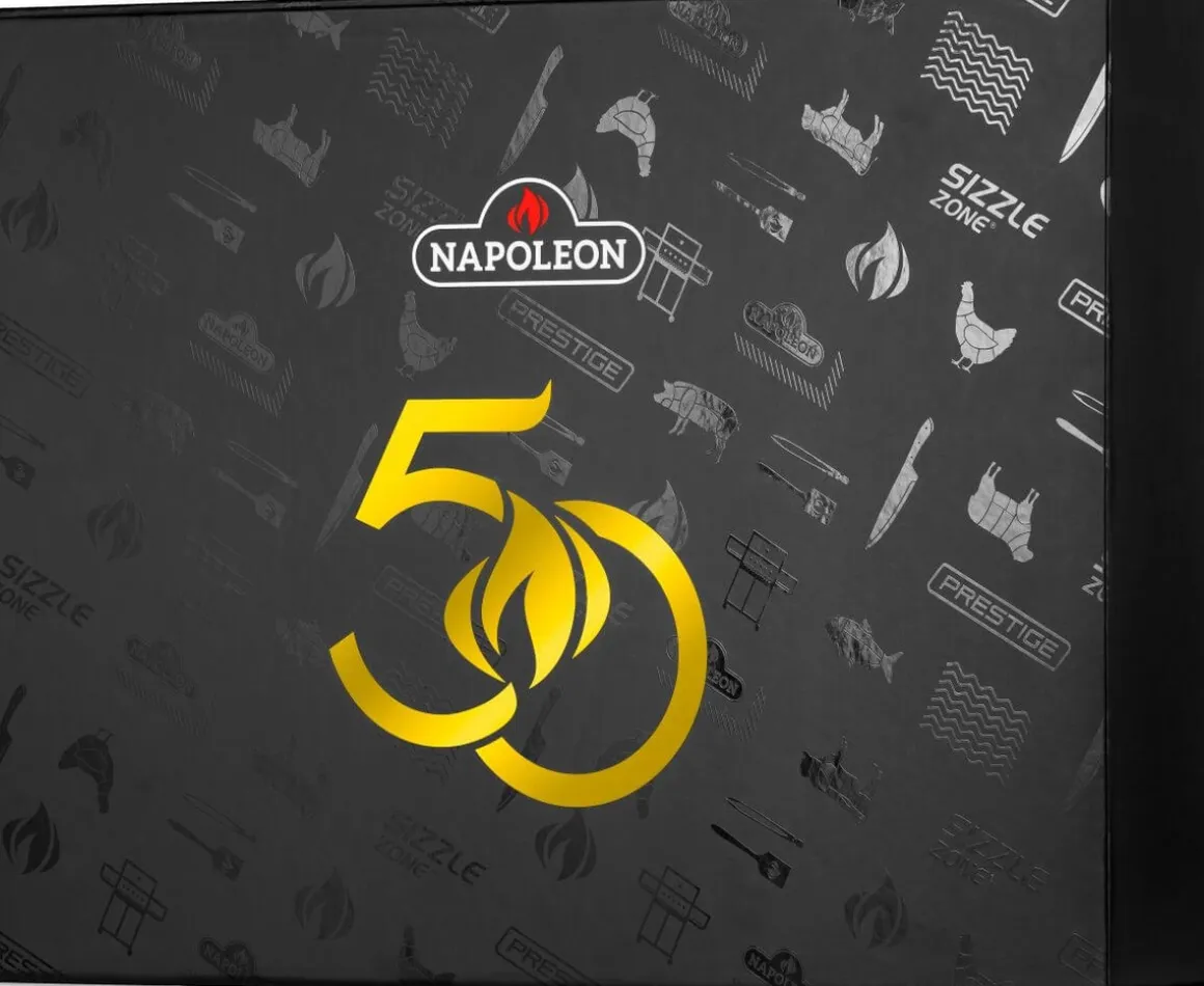 Napoleon Prestige 500 Connected Jubiläumsedition Grill-Set mit Abdeckhaube & Zubehör