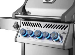 Napoleon Rogue PRO-S 425 mit Edelstahlrosten mit Backburner und Sizzle Zone