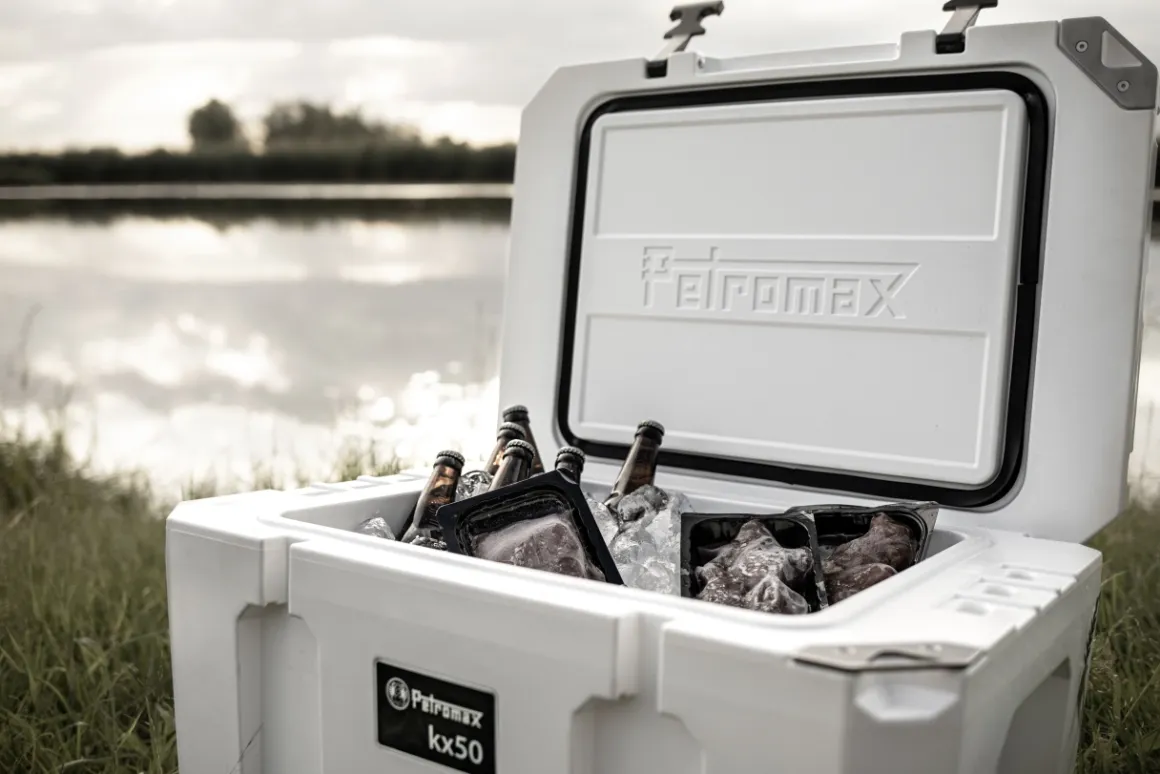 Petromax Passivkühlbox Kühlbox ohne Strom 25 Liter sand