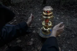 Petromax Starklichtlampe | Petroleumlampe Messing | Gold mit Reflektorschirm