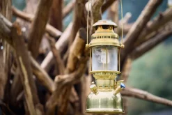Petromax Starklichtlampe | Petroleumlampe Messing | Gold mit Reflektorschirm