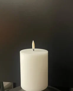 Piffany Uyuni LED Pillar Stumpenkerzen Ø 7,8 cm -  Nordic White H 10 cm
