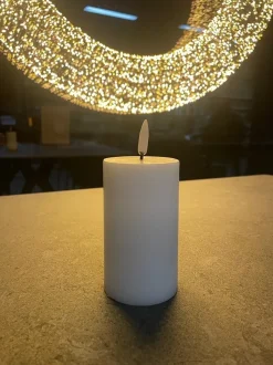 Piffany Uyuni LED Pillar Stumpenkerzen -  Nordic White H 10.1 cm