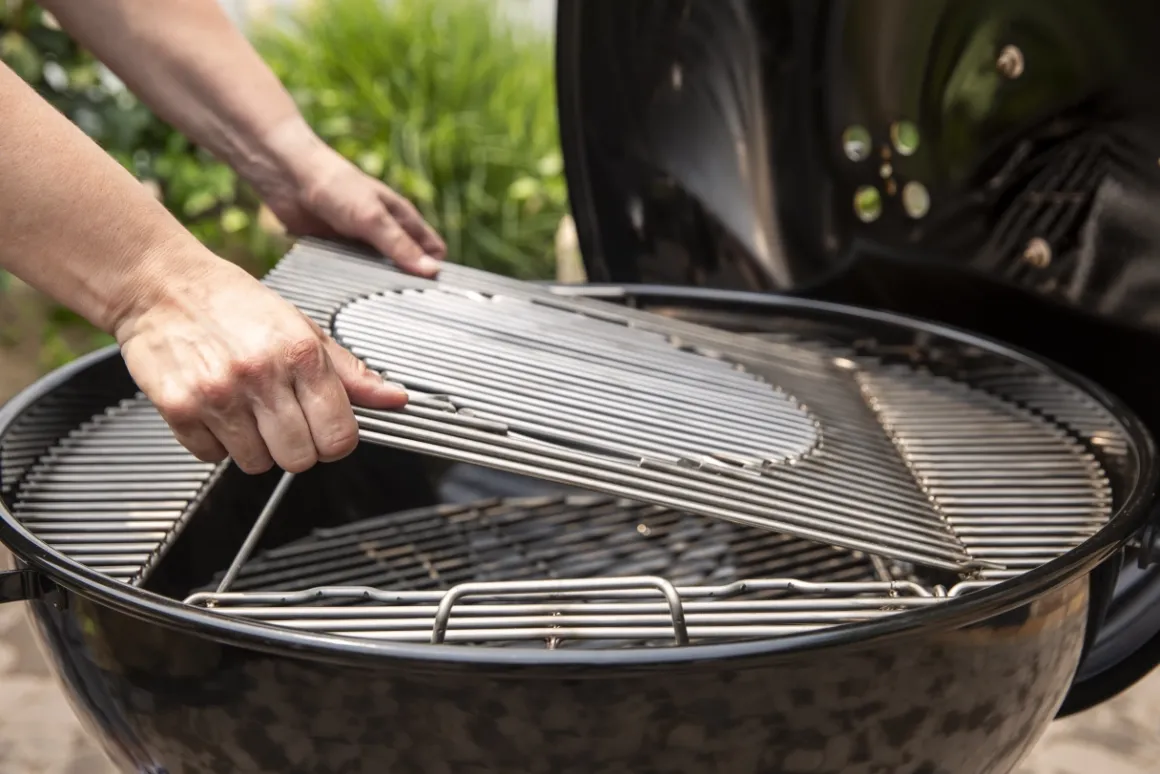 Weber Master Touch E-6755 Holzkohlegrill